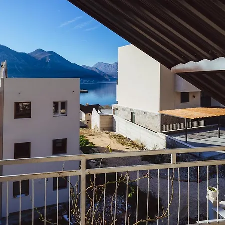 Azure Adriatic Apartment Kotor Exterior photo