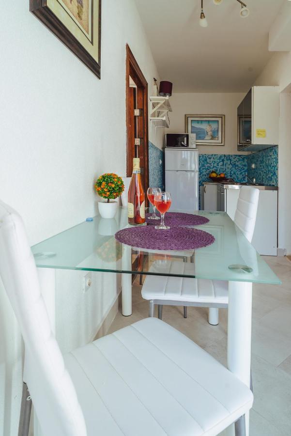 Azure Adriatic Apartment *
